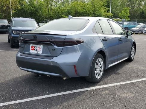 Used 2022 Toyota Corolla LE FWD image 4