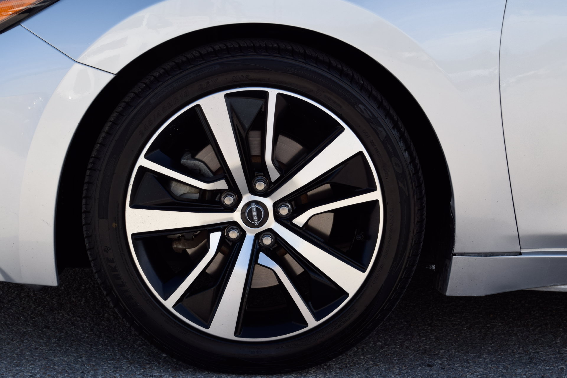 Used 2023 Nissan Maxima SV w/ Floor Mat Group FWD image 26