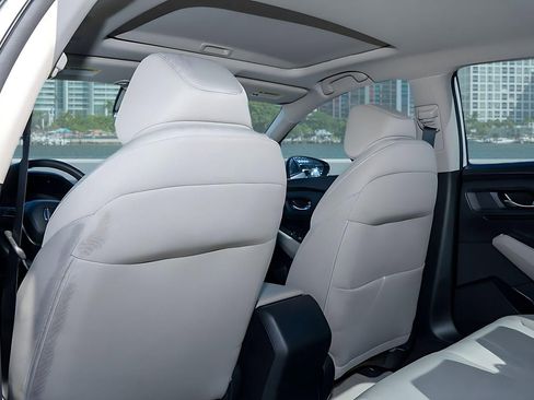 Certified 2023 Honda Accord EX image 19