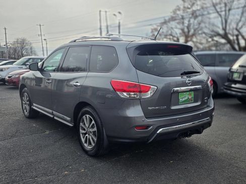 Used 2015 Nissan Pathfinder SL w/ Trailer Tow Package image 5