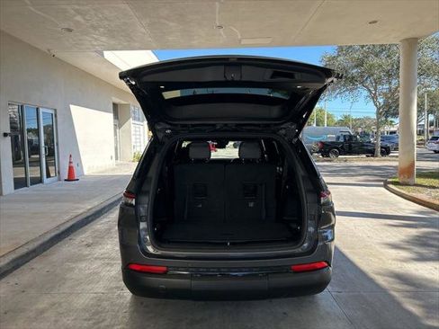 Certified 2023 Jeep Grand Cherokee L Laredo image 32