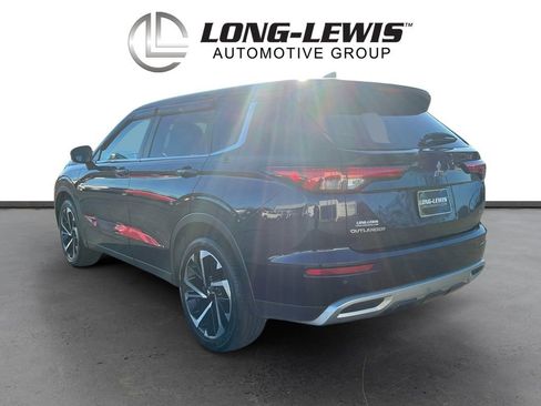 Used 2022 Mitsubishi Outlander SE image 4