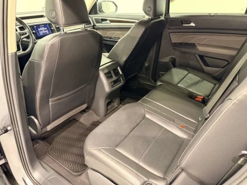 Used 2021 Volkswagen Atlas SE AWD/4WD image 32