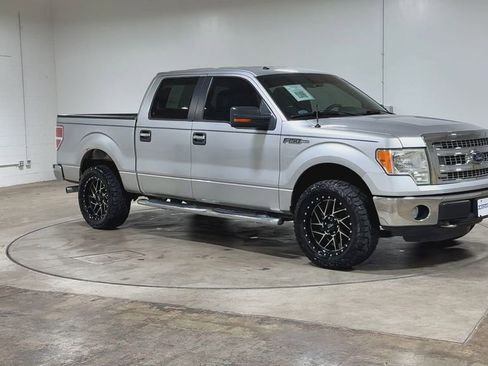Used 2013 Ford F150 XLT w/ XLT Chrome Pkg AWD/4WD image 2
