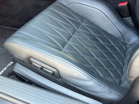 Used 2021 Mercedes-Benz AMG GT Coupe image 31