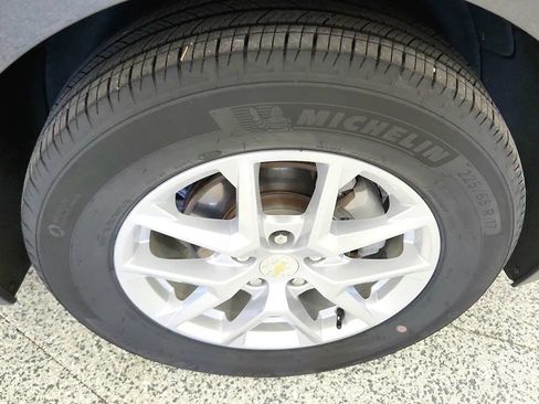 Used 2022 Chevrolet Equinox LT FWD image 30