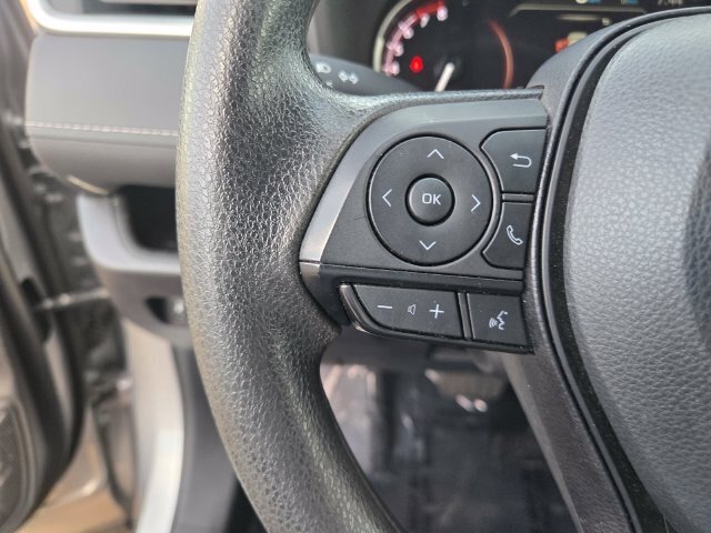 Certified 2025 Toyota RAV4 LE FWD image 24