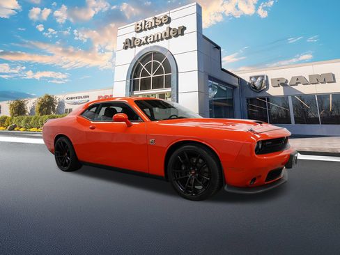 Used 2022 Dodge Challenger R/T Scat Pack w/ 1320 Drag Pack image 1