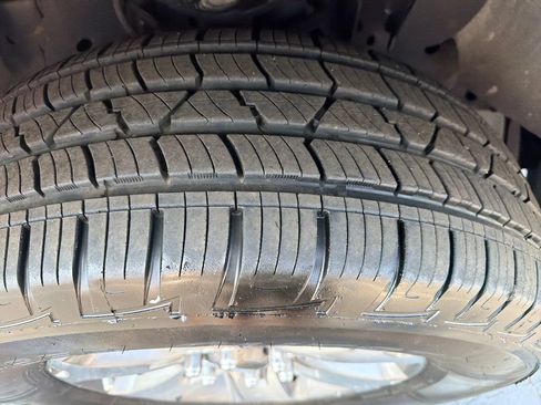 Used 2012 Ford F150 FX4 w/ FX Plus Pkg AWD/4WD image 22