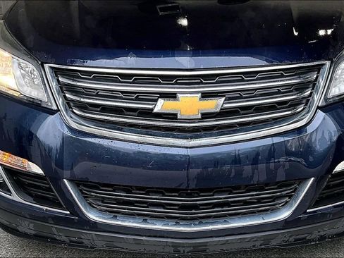 Used 2017 Chevrolet Traverse LT AWD/4WD image 30
