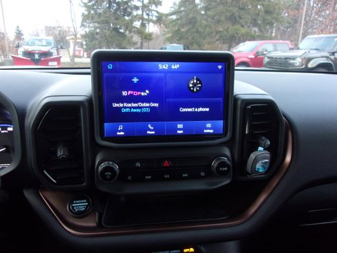 Certified 2021 Ford Bronco Sport Outer Banks image 18