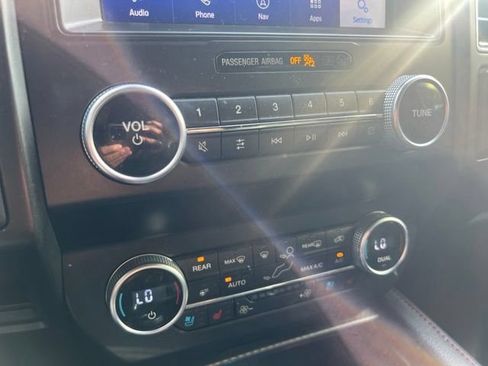 Used 2021 Ford Expedition Limited RWD image 10