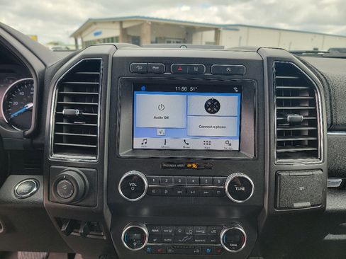 Used 2019 Ford Expedition Limited AWD/4WD image 17