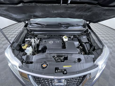 Used 2013 Nissan Pathfinder Platinum w/ Platinum Premium Pkg image 30