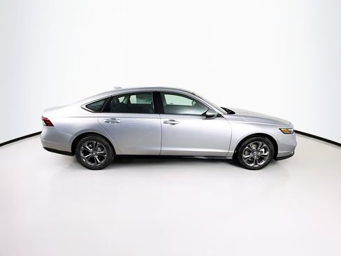 New 2025 Honda Accord EX-L image 2