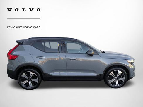 Certified 2023 Volvo XC40 Recharge Plus image 2