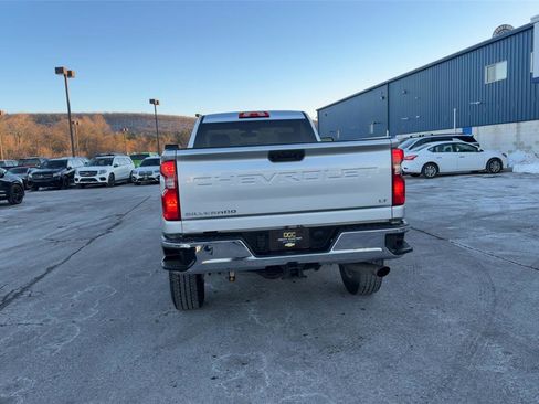 Used 2022 Chevrolet Silverado 3500 LT w/ Convenience Package image 5