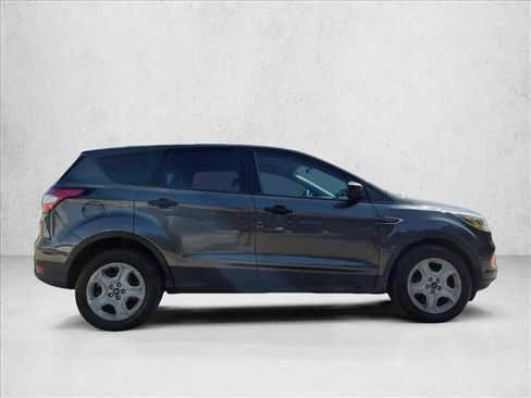 Used 2018 Ford Escape S FWD image 4