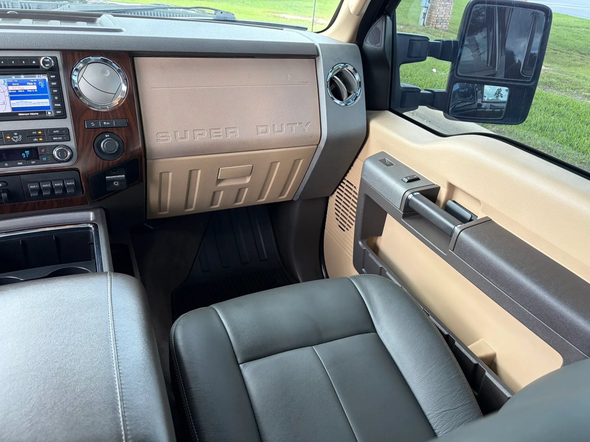 Used 2011 Ford F350 Lariat w/ Lariat Ultimate Pkg AWD/4WD image 24