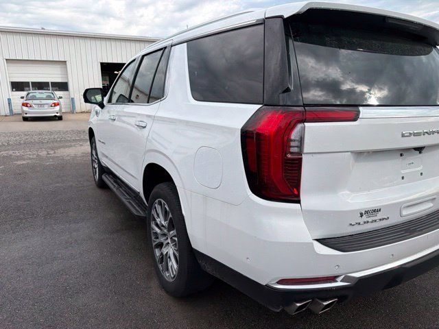 Used 2025 GMC Yukon Denali AWD/4WD image 17