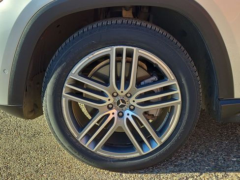 Used 2020 Mercedes-Benz GLS 450 4MATIC image 11