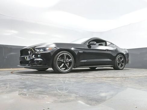 Used 2016 Ford Mustang GT Premium w/ Equipment Group 401A RWD image 47