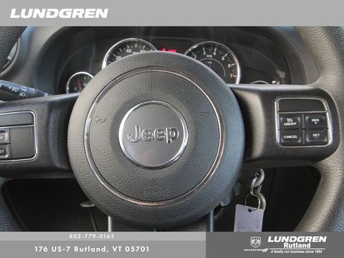 Used 2018 Jeep Wrangler Unlimited Sport AWD/4WD image 2