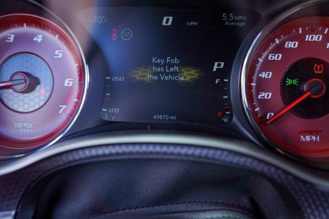 Used 2016 Dodge Charger SRT Hellcat w/ Harman/Kardon Audio Group RWD image 17