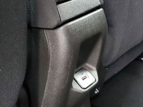 Used 2021 Jeep Renegade Latitude image 27