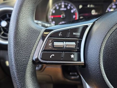 Used 2023 Kia Forte LXS image 18