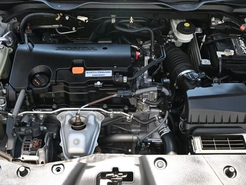 Used 2019 Honda Civic Sport image 18