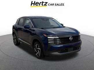 Used 2025 Nissan Kicks SV video 1