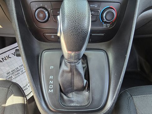Used 2020 Ford Transit Connect XL image 34