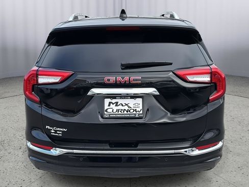 Used 2023 GMC Terrain Denali w/ Denali Premium Package image 4