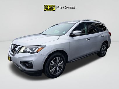 Used 2017 Nissan Pathfinder SV