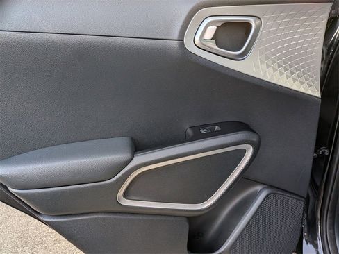 Used 2024 Kia Soul LX w/ Option Group 015 image 24