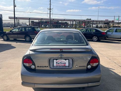 Used 2001 Nissan Maxima SE w/ (W08) Meridian Edition Pkg FWD image 5
