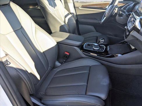 Certified 2022 BMW X3 sDrive30i w/ Premium Package 2 (ZPA) image 21