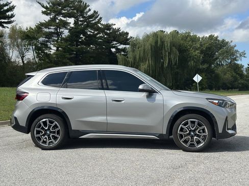 Used 2025 BMW X1 xDrive28i w/ Technology Package image 10