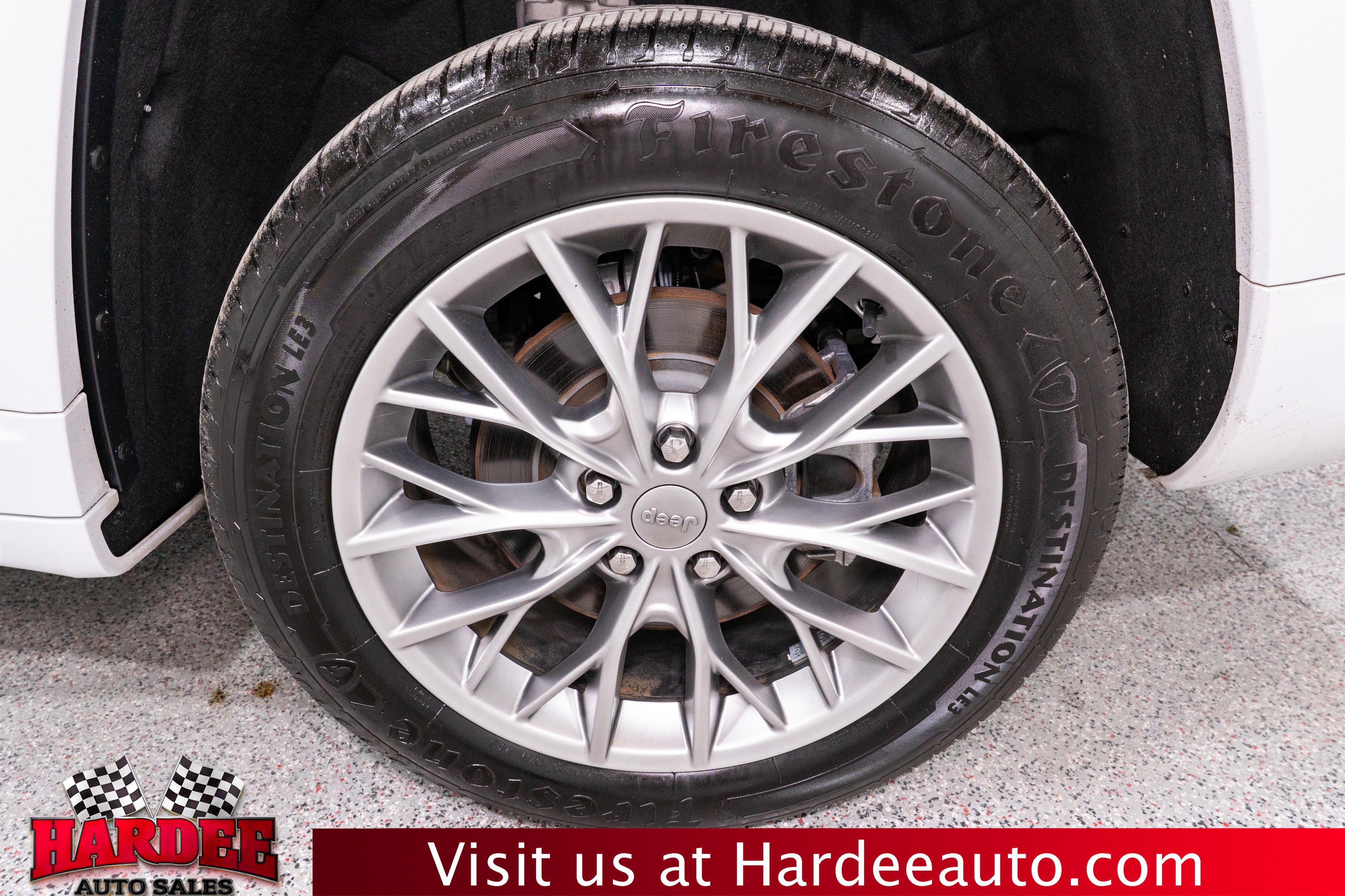Used 2023 Jeep Grand Cherokee L Summit w/ Luxury Tech Group V RWD image 10