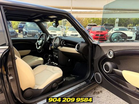 Used 2011 MINI Cooper Hardtop FWD image 17