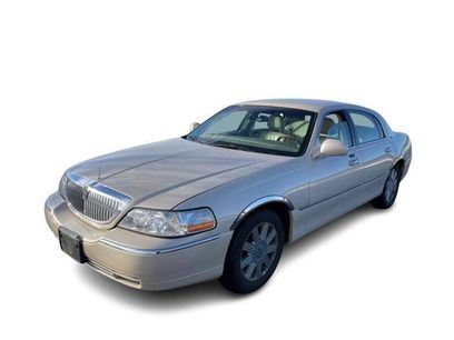 Used 2003 Lincoln Town Car Cartier