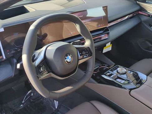 New 2026 BMW 540i xDrive w/ Premium Package AWD/4WD image 3