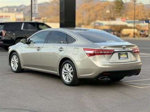 Used 2014 Toyota Avalon XLE Premium image 5