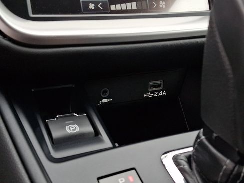 Certified 2024 Subaru Legacy AWD/4WD image 18