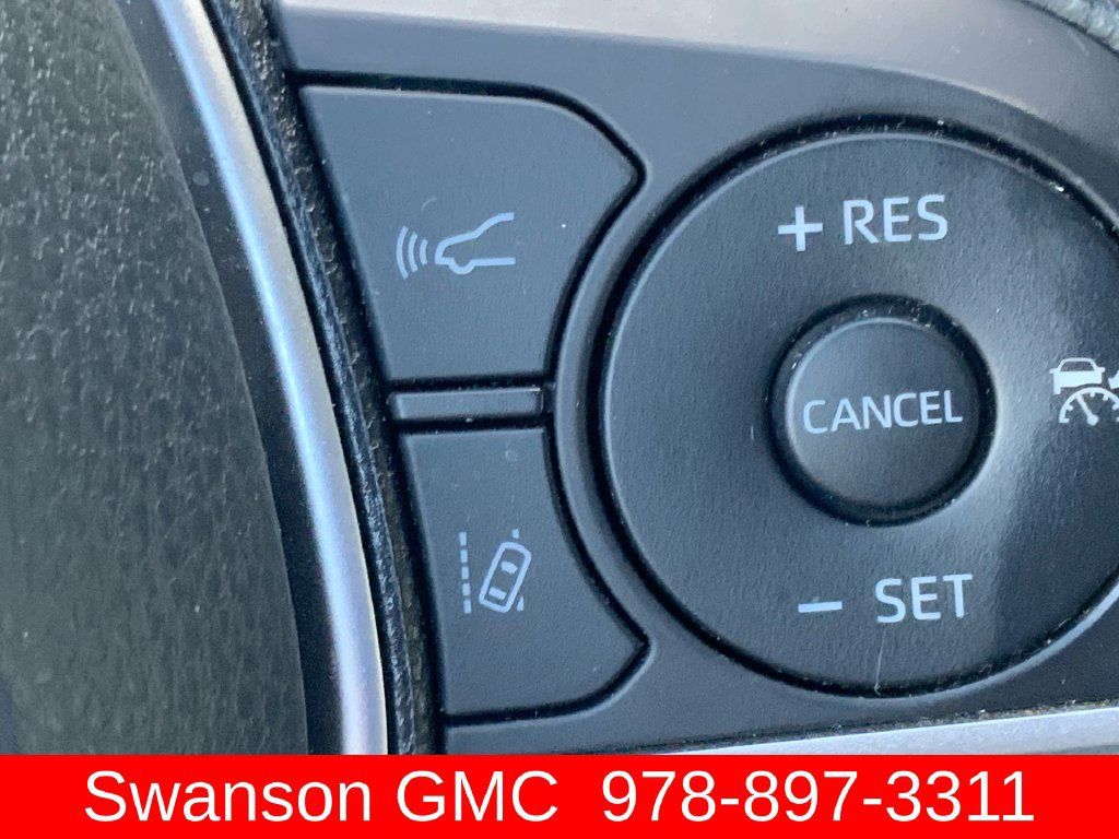 Used 2022 Toyota Camry LE FWD image 34