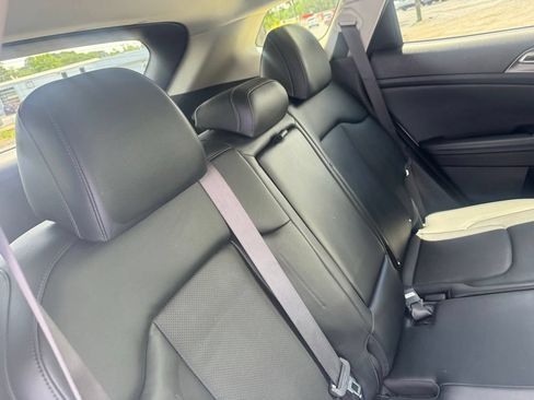 Used 2023 Kia Sportage EX FWD image 9