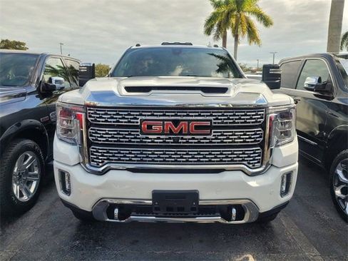 Used 2023 GMC Sierra 2500 Denali w/ Denali Ultimate Package AWD/4WD image 2