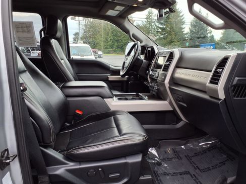 Used 2021 Ford F350 Lariat w/ Lariat Ultimate Package image 5