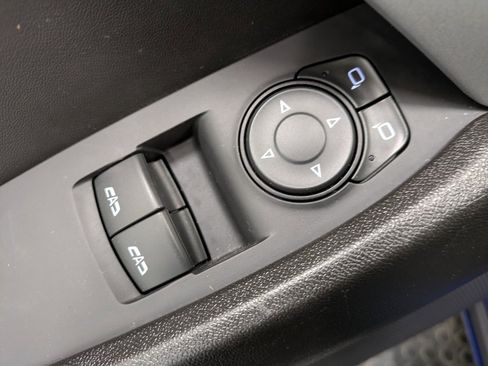 Used 2023 Chevrolet Camaro LT w/ RS Package image 9